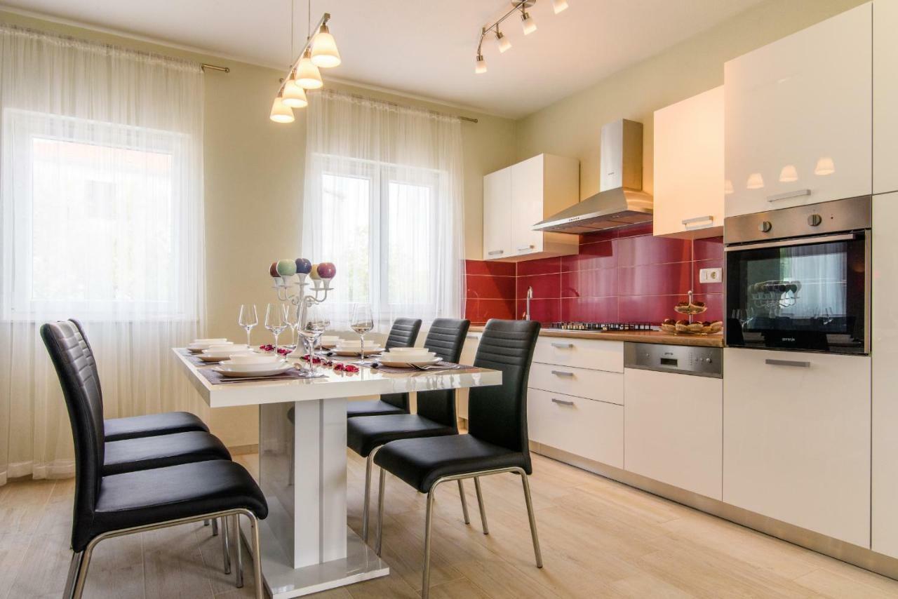 Vila Rozarija Trogir Kültér fotó